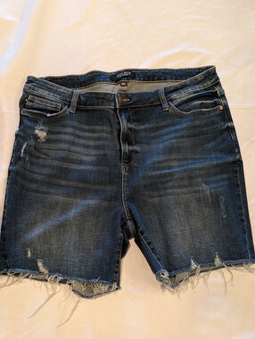 1205 - Judy Blue Distressed Denim Cutoff Shorts Frayed Hem Blue - 3X